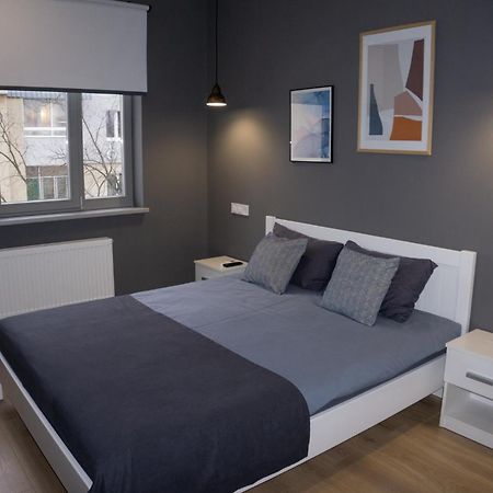 Apart-Hotel Kostjukowski Apartments Nizhynska 17 Lvov Exteriér fotografie
