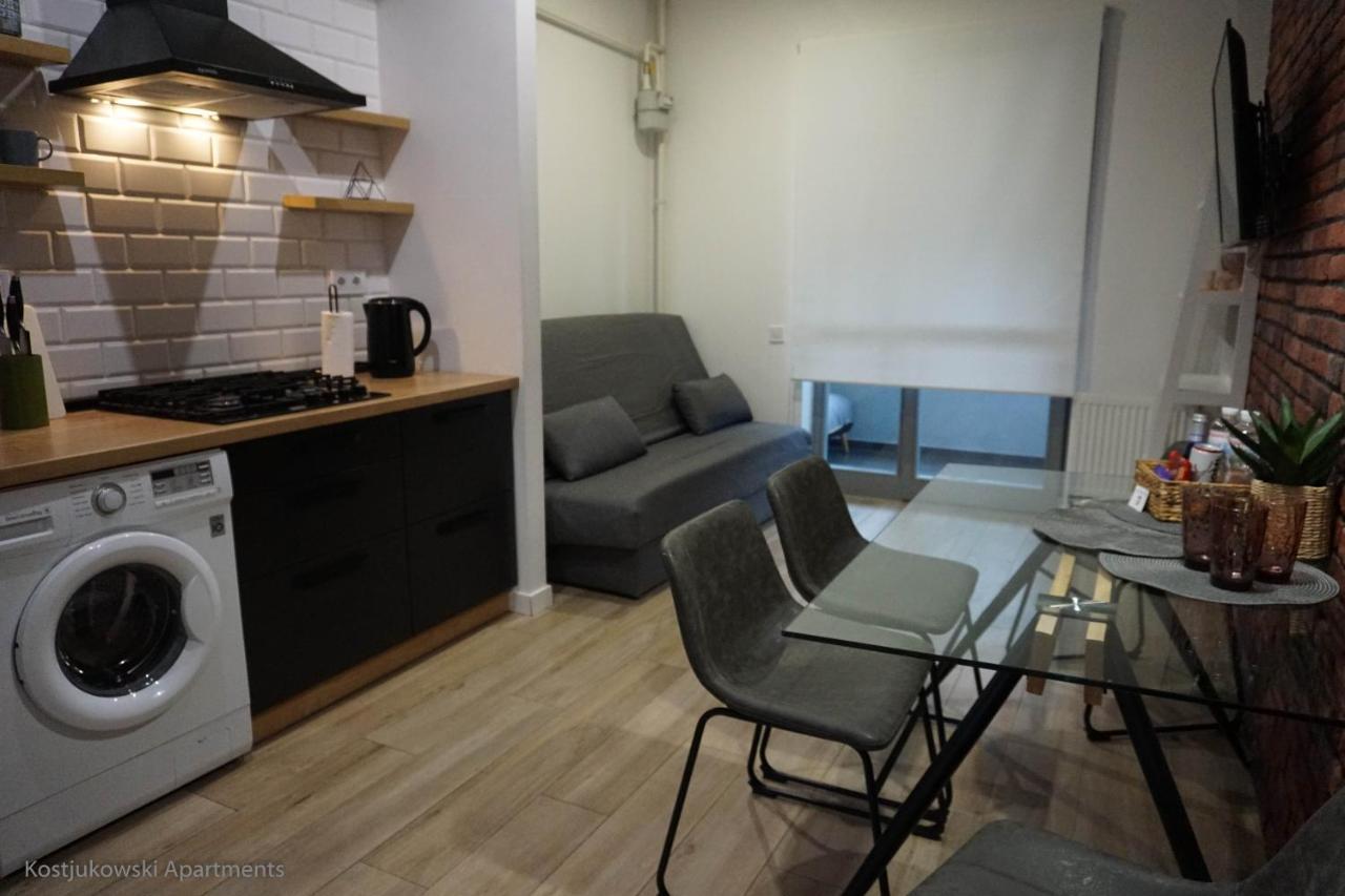 Apart-Hotel Kostjukowski Apartments Nizhynska 17 Lvov Exteriér fotografie
