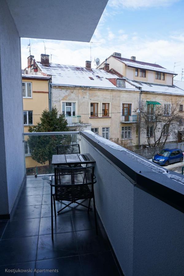 Apart-Hotel Kostjukowski Apartments Nizhynska 17 Lvov Exteriér fotografie