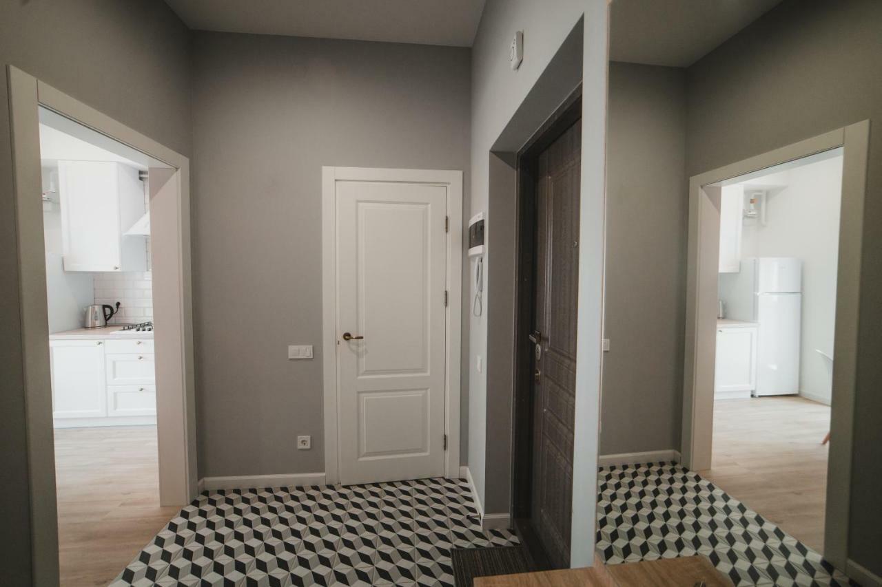 Apart-Hotel Kostjukowski Apartments Nizhynska 17 Lvov Exteriér fotografie